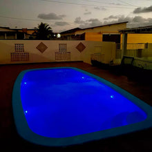 Upload image to gallery viewer, Kit de Luminárias para Piscina RGB 13 LEDS Sem Fios com Controle Remoto - AquaLed™

