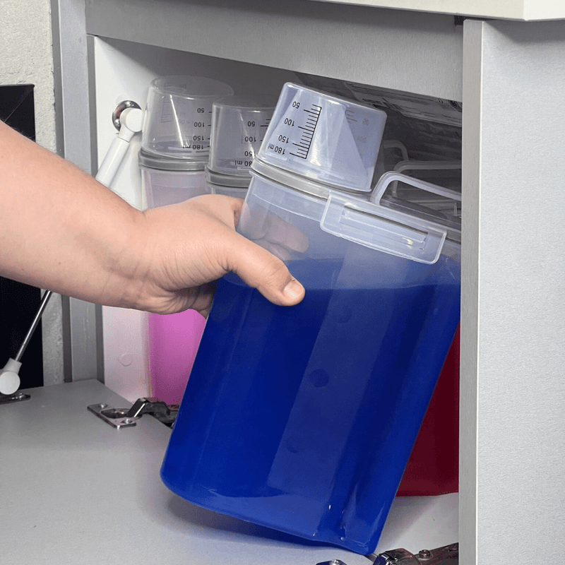 Pote Hermético Porta Mantimento com Copo Medidor de Plástico 2,5L
